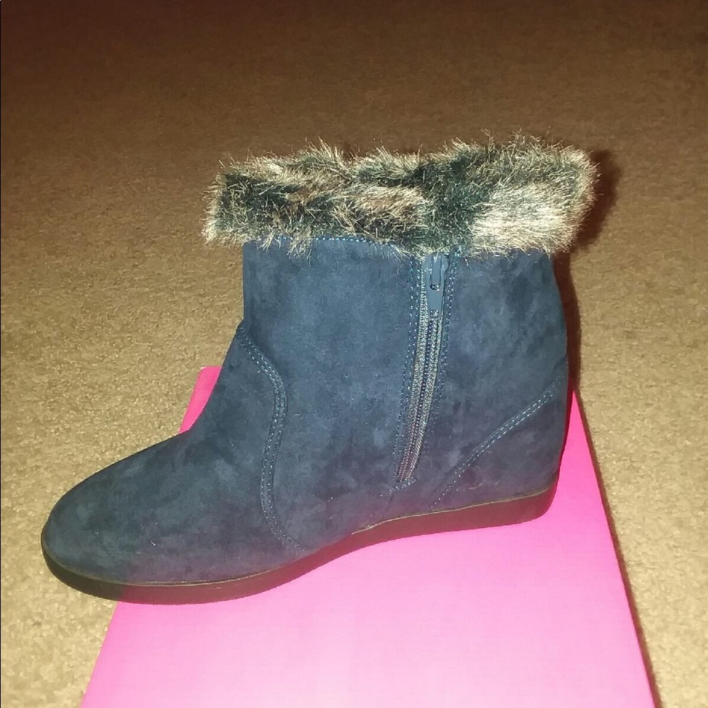 JustFab Navy Faux Fur Lined Booties